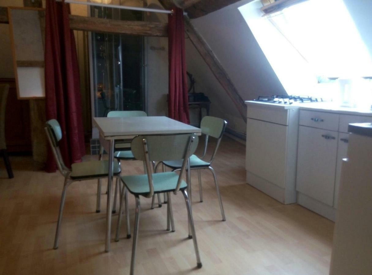 Studio Dans Un Cadre Champetre Moiry Екстериор снимка